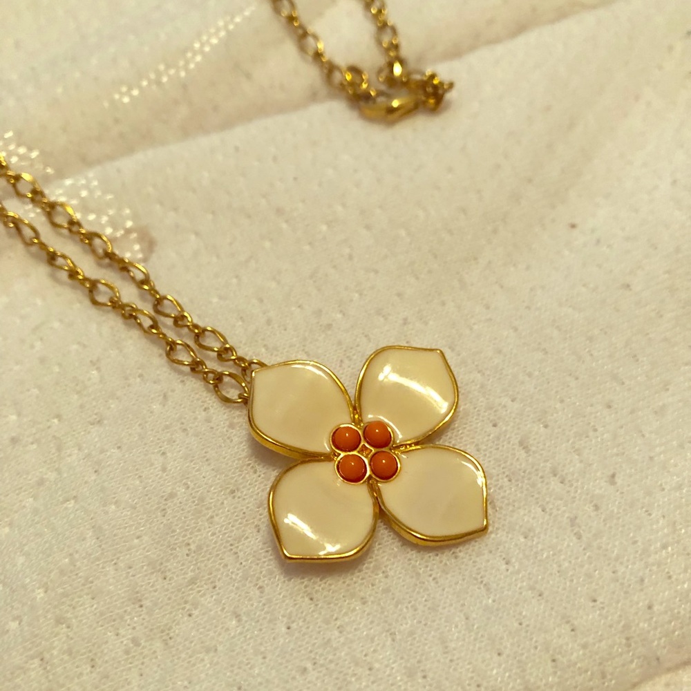 Long Flower Necklace